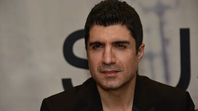 Özcan Deniz'den yeni akım