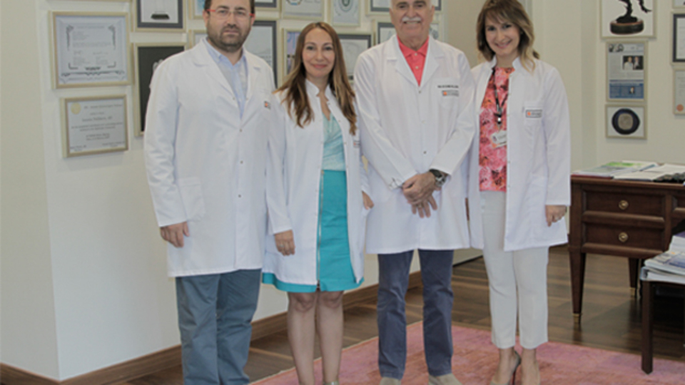 Türkiye'nin ikinci biyonik göz ameliyatı gerçekleşti