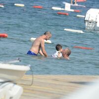 KMLYLMZ yüzme öğreniyor