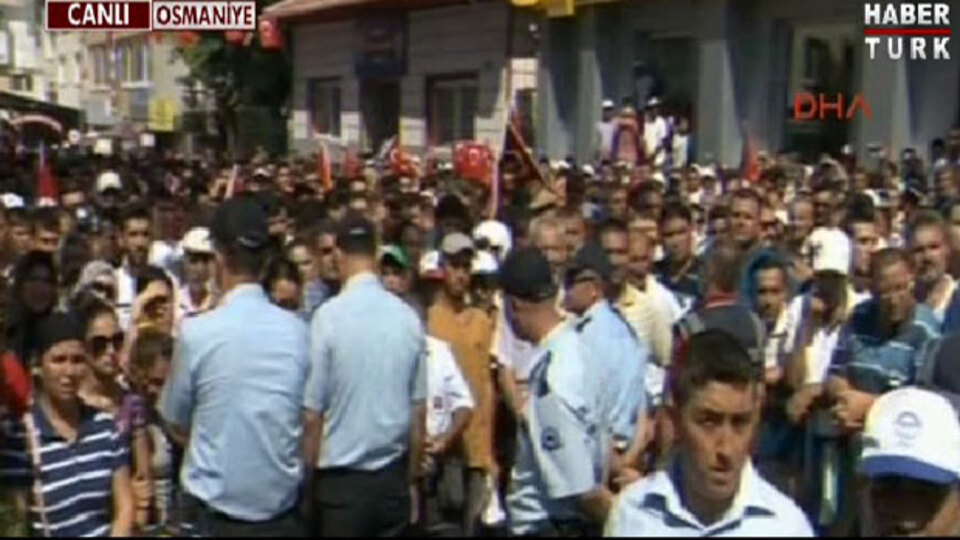 Şehit eşinin feryadı: Lütfen 5 dakika daha eşime sarılayım