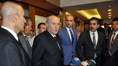 Bahçeli'den Davutoğlu'na çağrı!