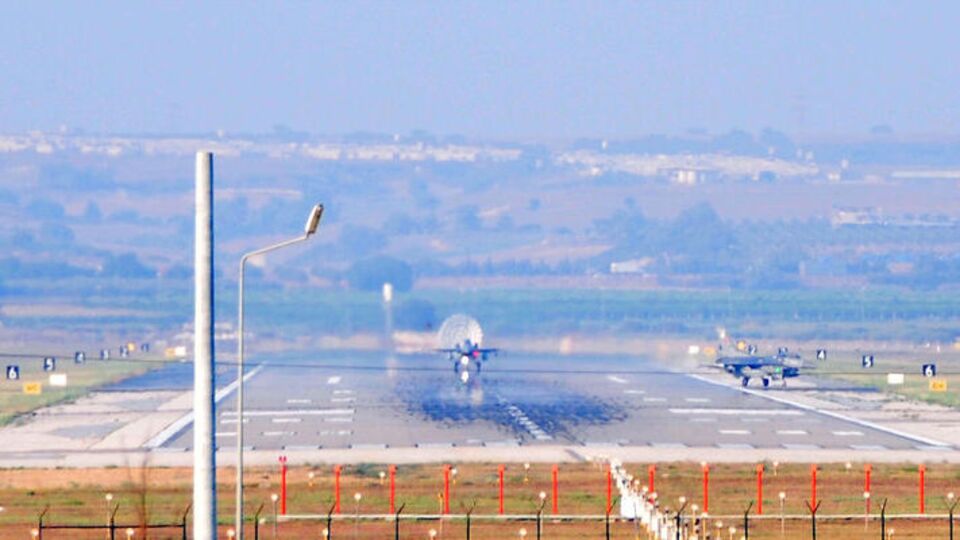 İncirlik'te F-16'ların keşif dönüşü