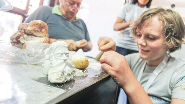 Yabancı öğrencilerin lületaşı merakı