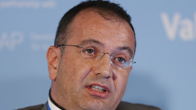 Çırak olmak için 10 bin dolar ödediler