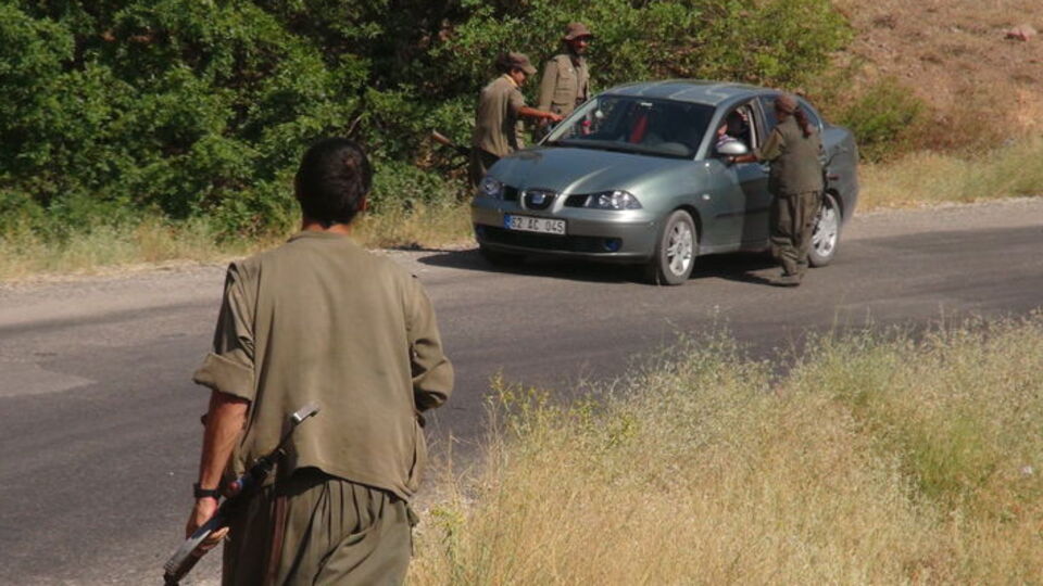 PKK ve TİKKO, ortak eylemle yol kesti