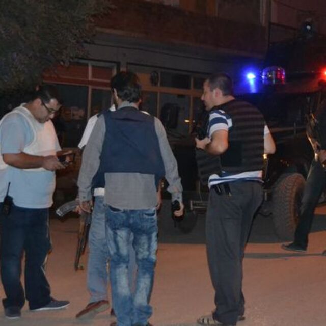 Jandarmanın ardından polis aracına da bomba atıldı!