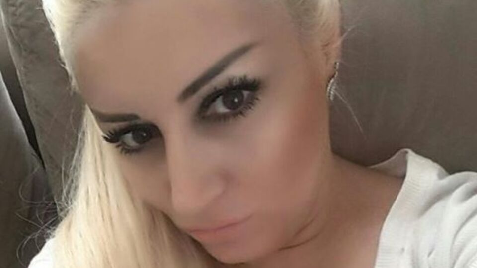 Pusu kurup 10 yerinden bıçakladı!