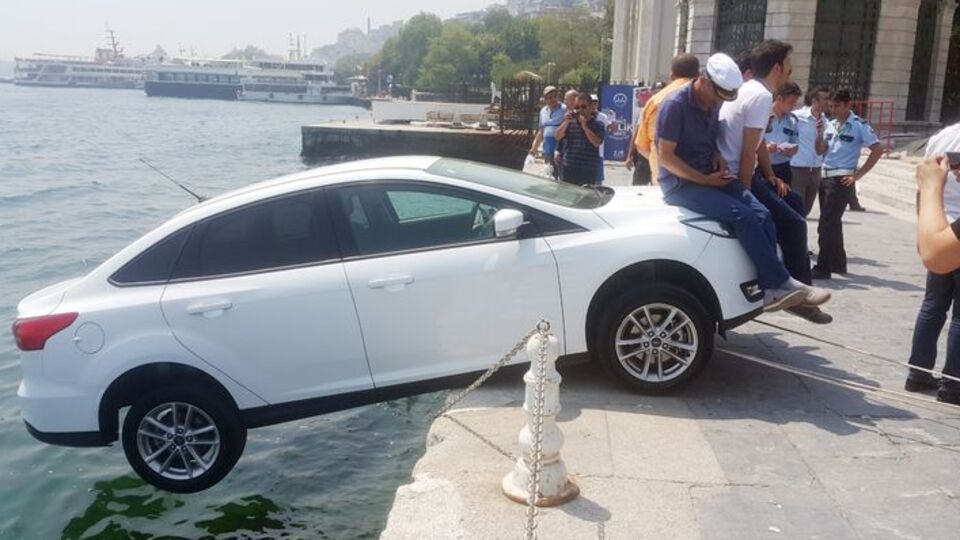 Ne yaptıklarına inanamayacaksınız!