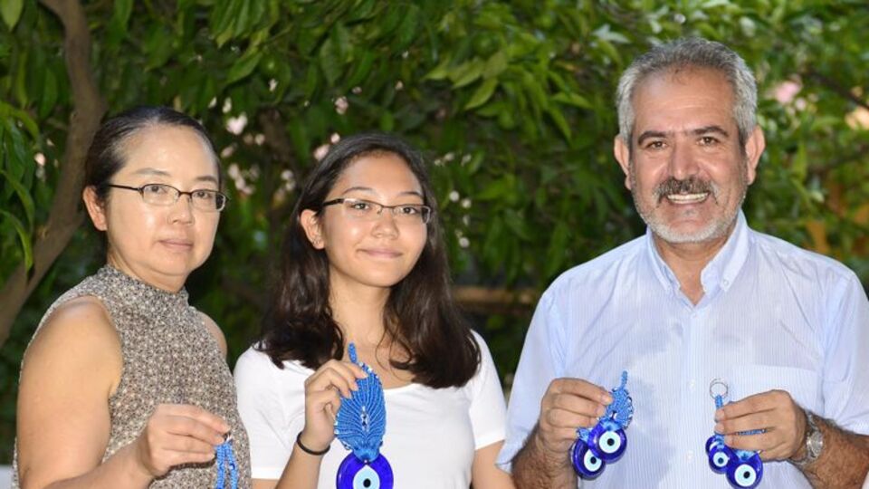 Nazar boncuğu satarak servet yaptı