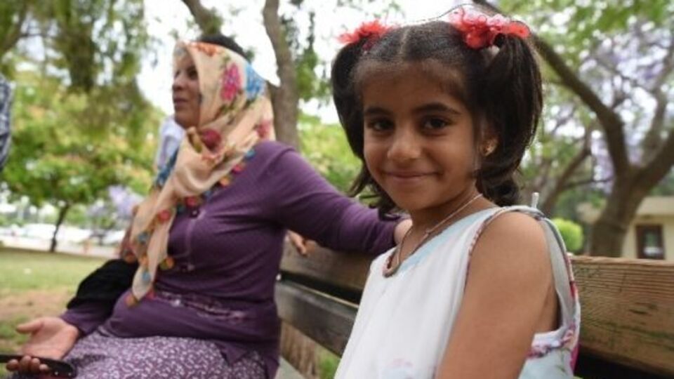 Almanya'dan gelen ilikle hayata tutundu