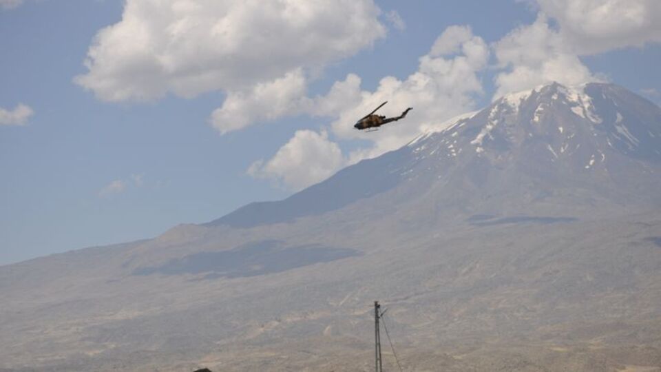 Demirtaş'ın kardeşi vuruldu!