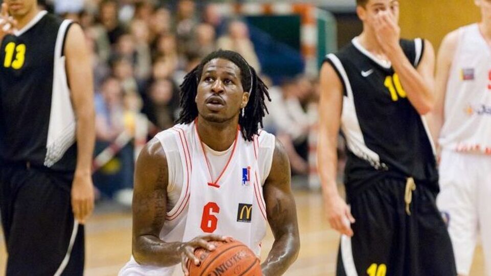 Andre Harris Uşak Sportif'te!