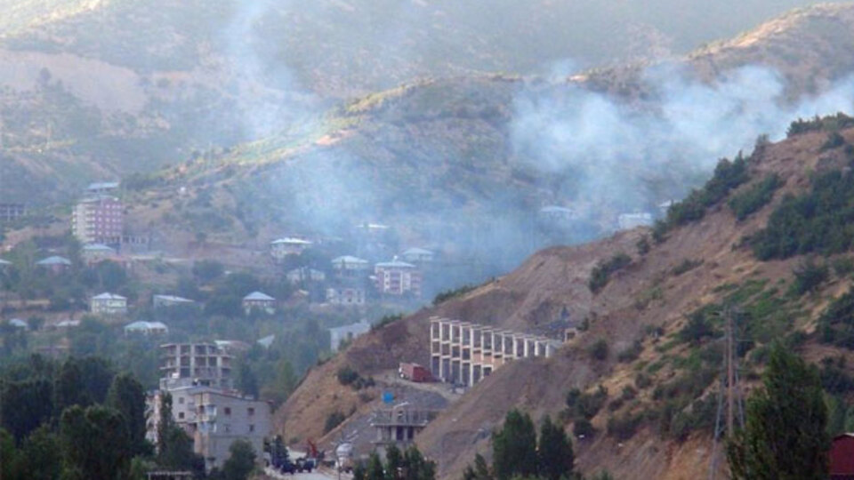 Şemdinli'de çatışma çıktı: 1 polis şehit