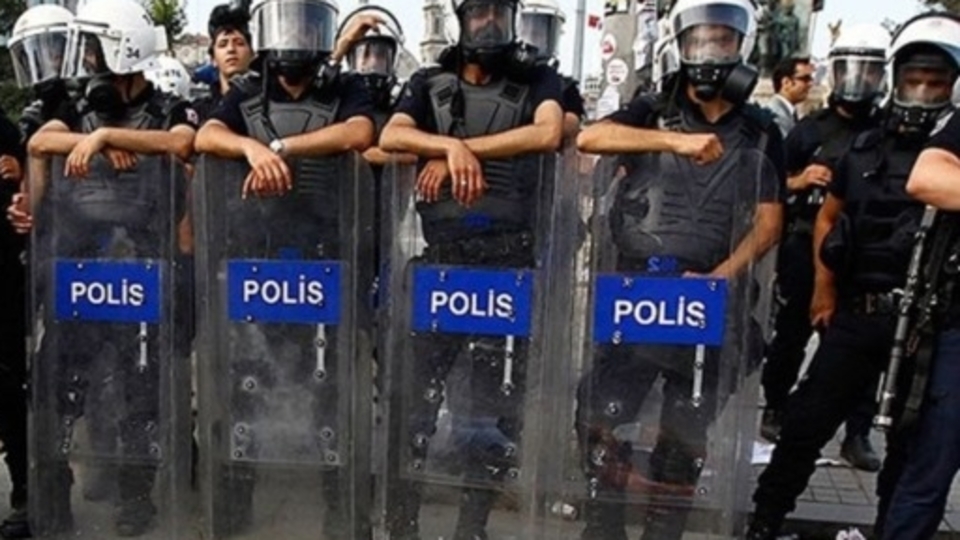 Beyoğlu'nda polis müdahalesi