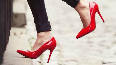Topuklu ayakkabıyı acı çekmeden giyin!