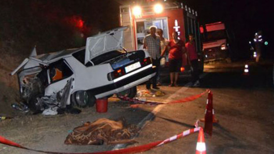 Armutlu´da kaza: 1 ölü, 3 yaralı