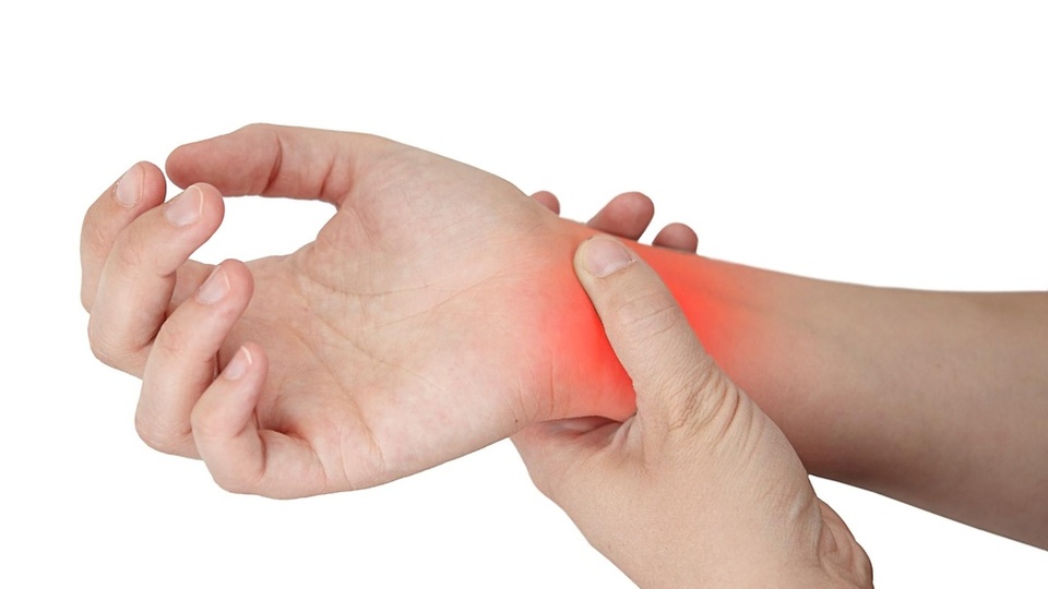 Önemsenmeyen ağrı felci tetikliyor!