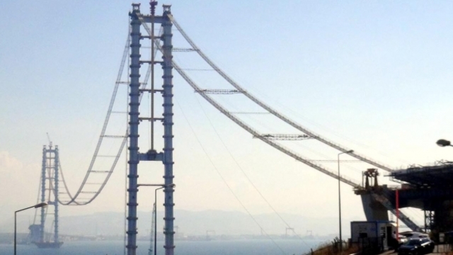 Körfez Köprüsü'nde kedi yolu montajı tamamlandı