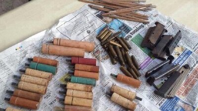 Şarjör, işaret fişekleri ve mermiler adliye taşınırken kalmış!