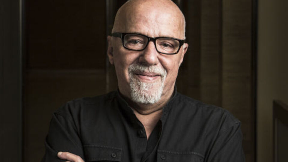 Coelho'dan ders gibi Kuran cevabı!