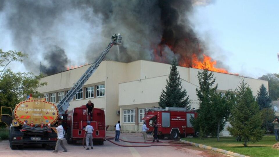 Selçuk Üniversitesi'nde yangın
