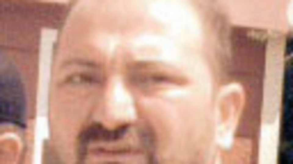 Maskeli evlat, annesinin boğazını kesti