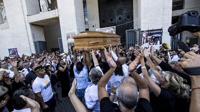 Mafya babasına görkemli cenaze