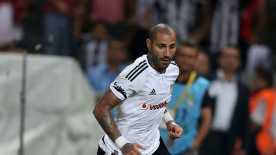 Q7'den çok ilginç kırmızı kart!