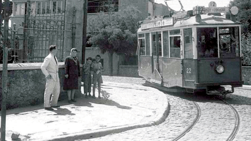 Üsküdar'ın kaybolan değerlerini yazdı