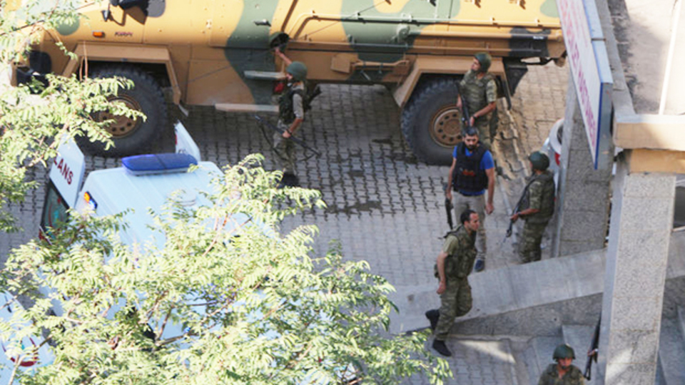 Şemdinli'de hain tuzak! 2 asker şehit!