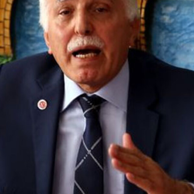 Kamalak: Şehidin ağabeyini hain ilan edenler haindir