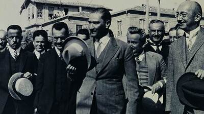 Atatürk'ün İnebolu'ya Gelişi, Şapka ve Kıyafet İnkılabı'nın 90. yıl dönümü