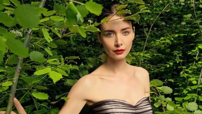 Nefise Karatay doğum yaptı