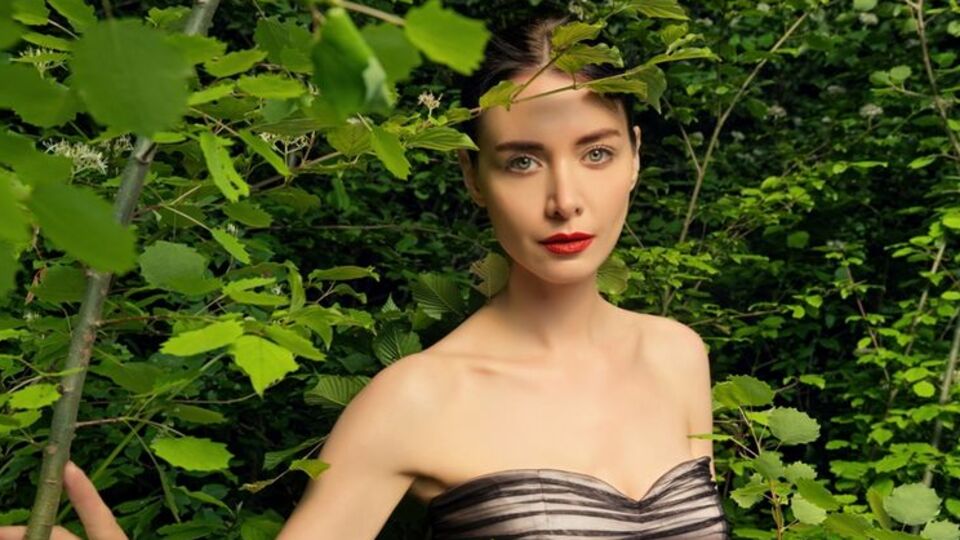 Nefise Karatay doğum yaptı