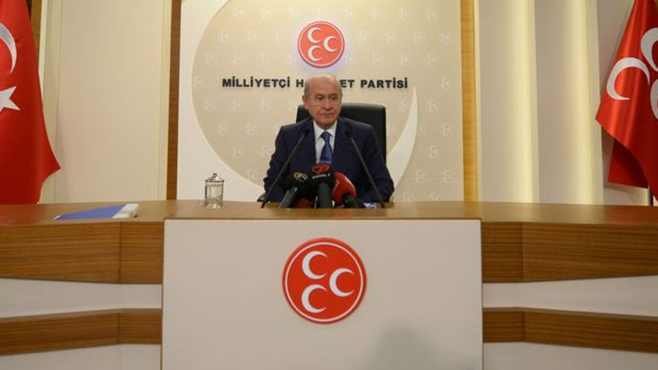 MHP o ismi ihraç etti!