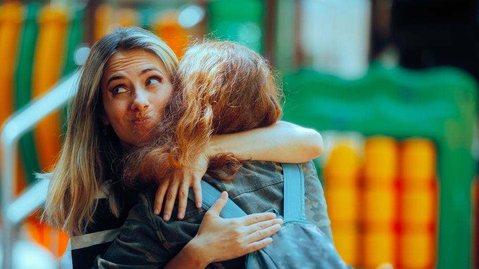 Kadınlar hemcinslerini neden kıskanıyor?