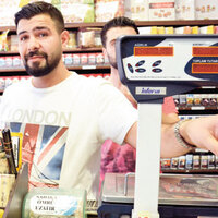 'İnsan gibi vurmuyordu'