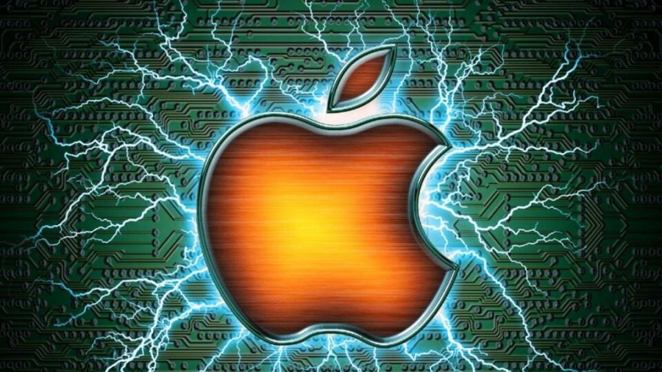 Apple'ın eski CEO'sundan flaş karar