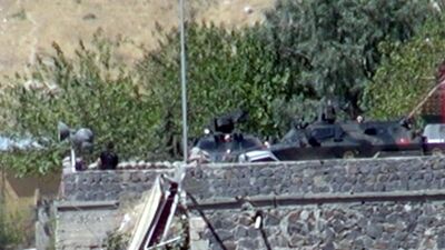 Cizre'de Garnizon Komutanlığı'na saldırı sonrası çatışma!