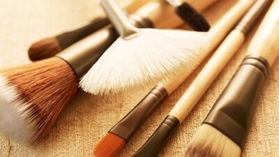 Makyaj malzemelerinizi temizleyin!