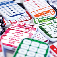 Yaşlılara özel basit cep telefonu!