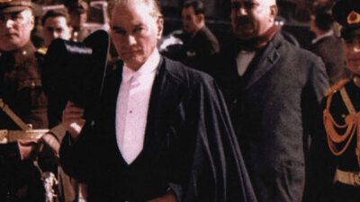 Atatürk'ün ölümündeki sır kanlı mendilinde mi saklı?