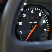 Çeyrek depo benzinle sakın araba kullanmayın!