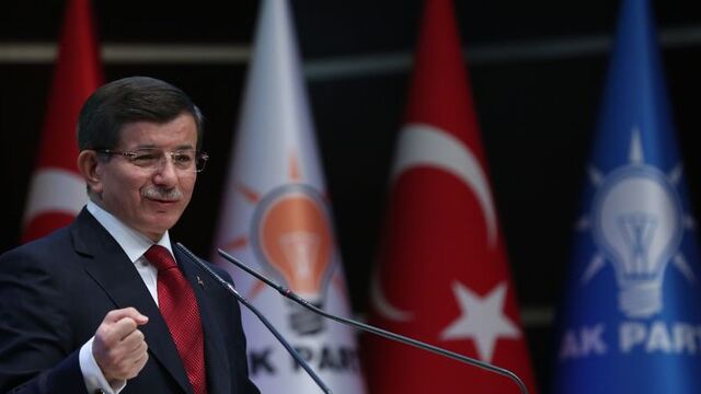 Başbakan Davutoğlu yeni kabineyi açıkladı