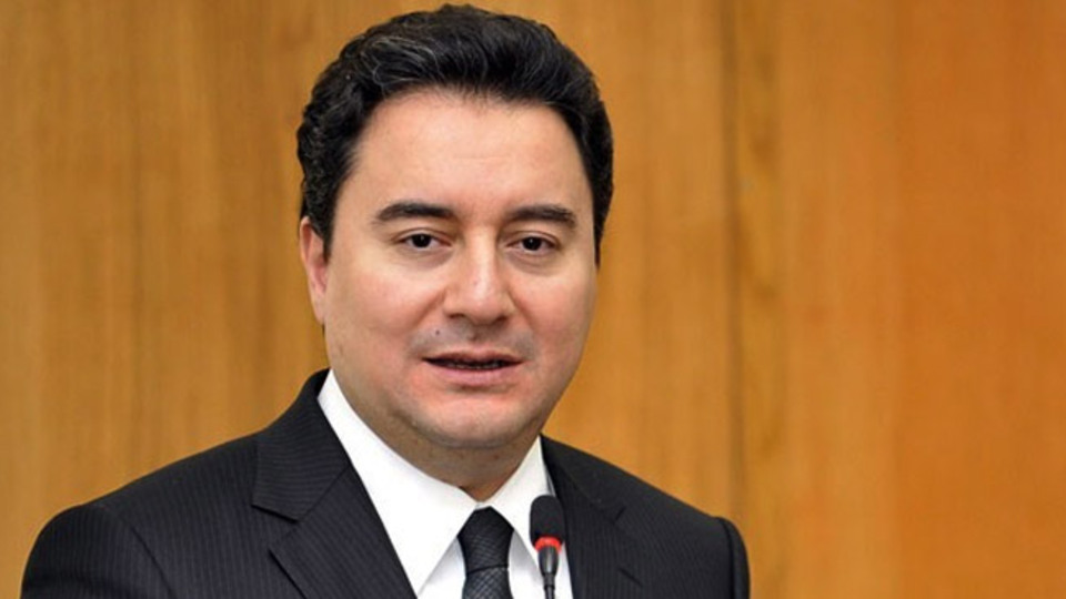 Babacan kabinelerin vazgeçilmezi oldu