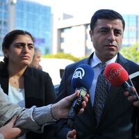 "Para için komşularınızı ihbar etmeyin, ispiyonculuk onursuzluktur"