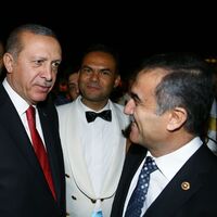 Sosyal medya İhsan Özkes'in bu Tweet'lerini konuşuyor