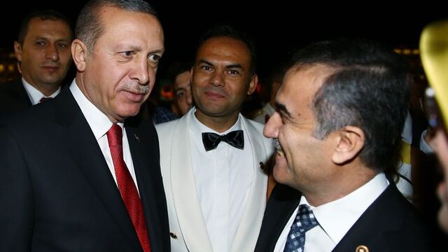 Sosyal medya İhsan Özkes'in bu Tweet'lerini konuşuyor