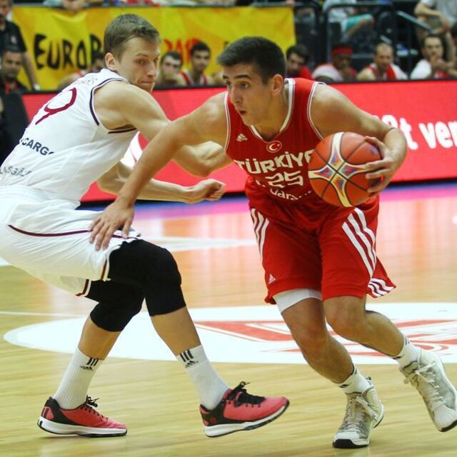 Kenan Sipahi EuroBasket'te yok