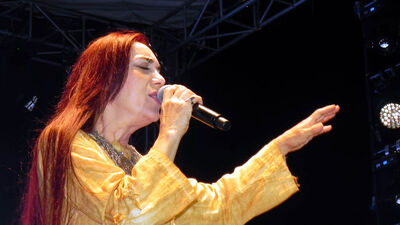 "Bayrama da ezana da karşı değilim"